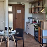 Monoambiente En Palo Santo Apartments, Naturaleza Y Confort